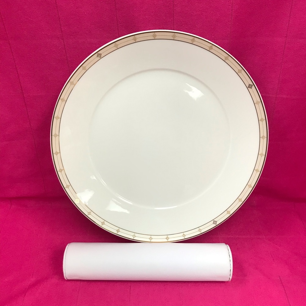 GIVENCHY PARIS  9.5” PLATE FIRM ON PRICE
